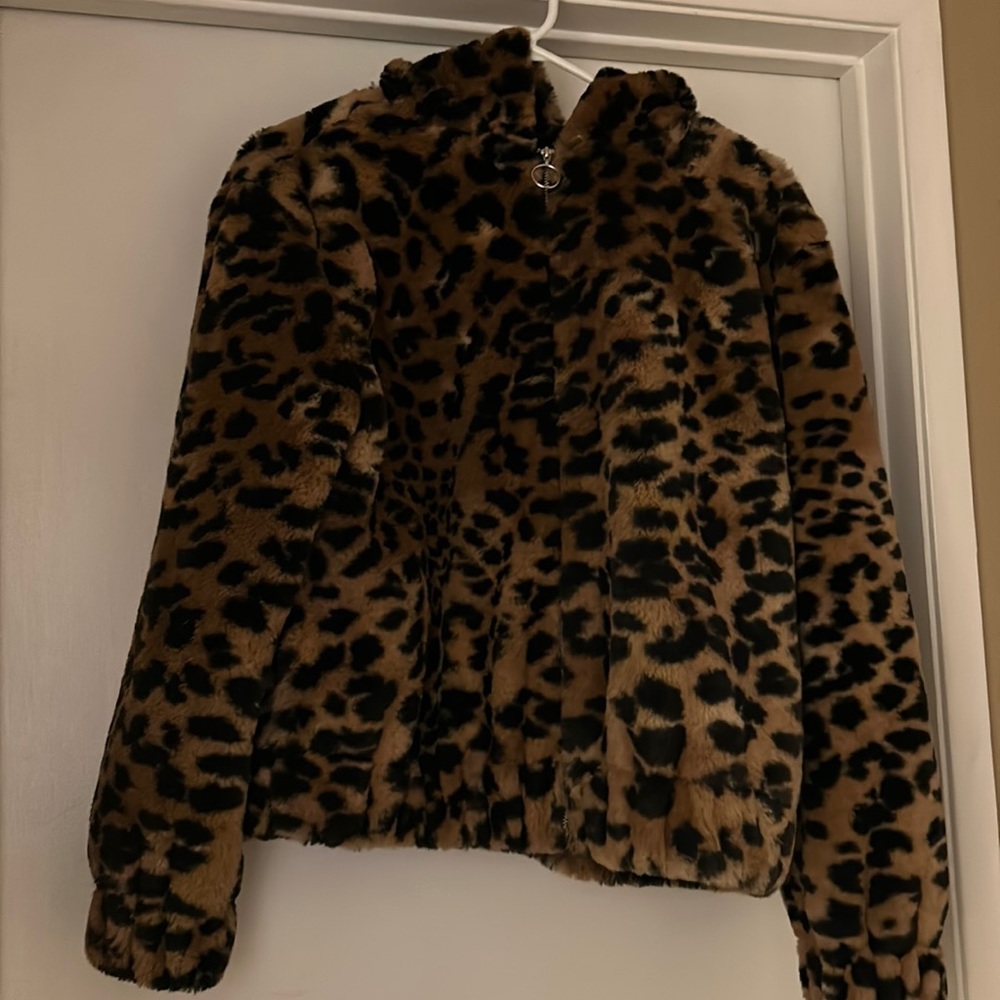 Wild Fable leopard teddy jacket with hood 🐻hardly worn, beautiful condition.